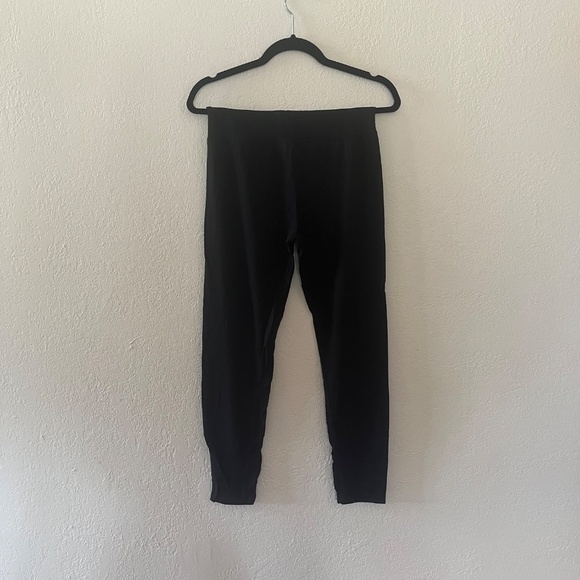 Lot of 3 Maternity Leggings Green and Black - Picture 9 of 15